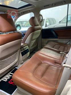 تۆیۆتا لاند کروزەر